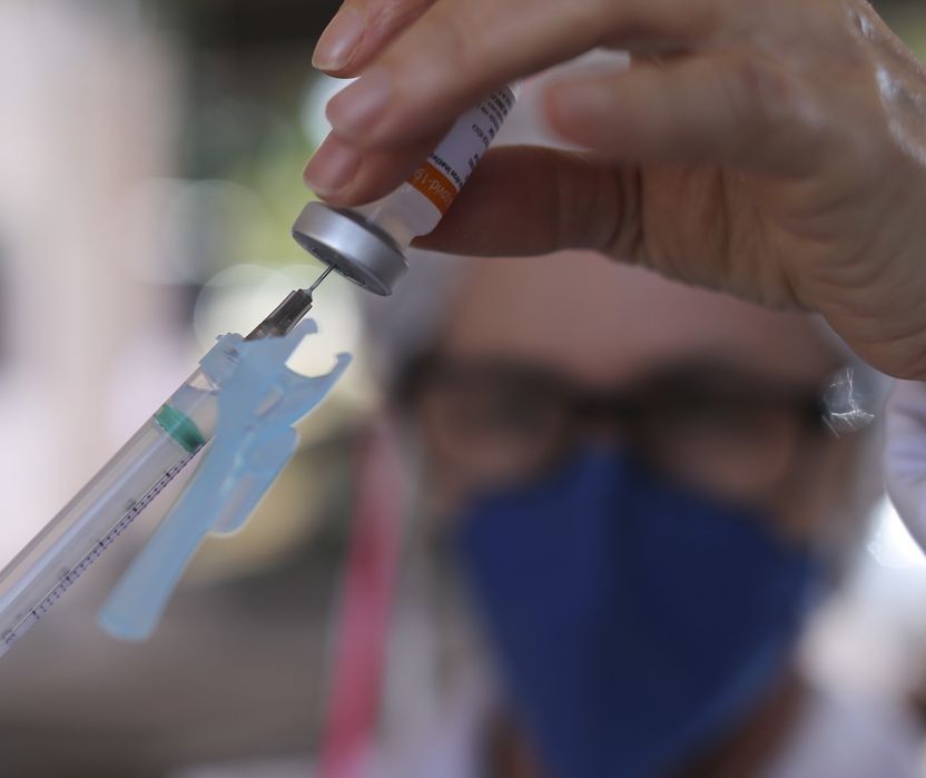 Maringá suspende vacinação de adolescentes contra Covid-19 até a chegada de mais doses