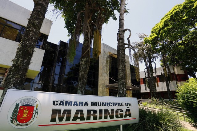 Câmara de Maringá cancela sessões e suspende atividades até 8 de março