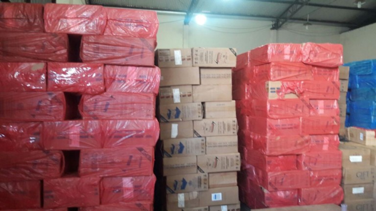 Polícia Federal apreende 2.500 caixas de cigarros contrabandeados, em Maringá