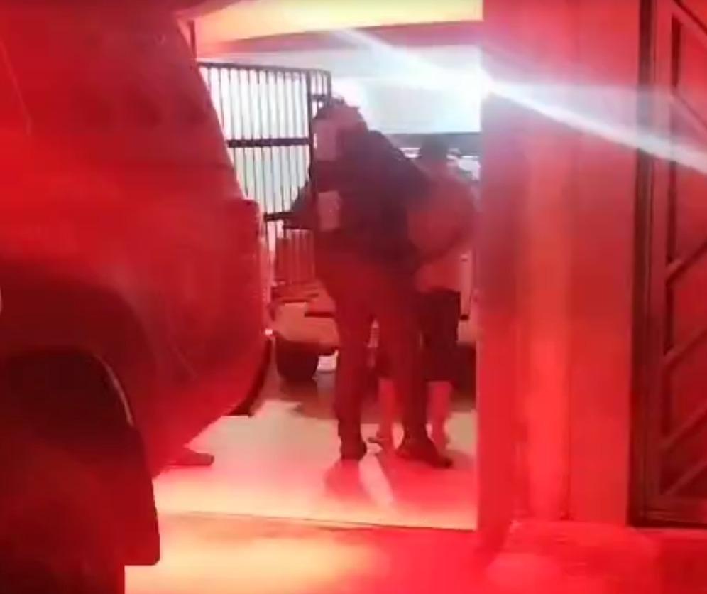 Homem que fugia com filha é monitorado por guardas e preso