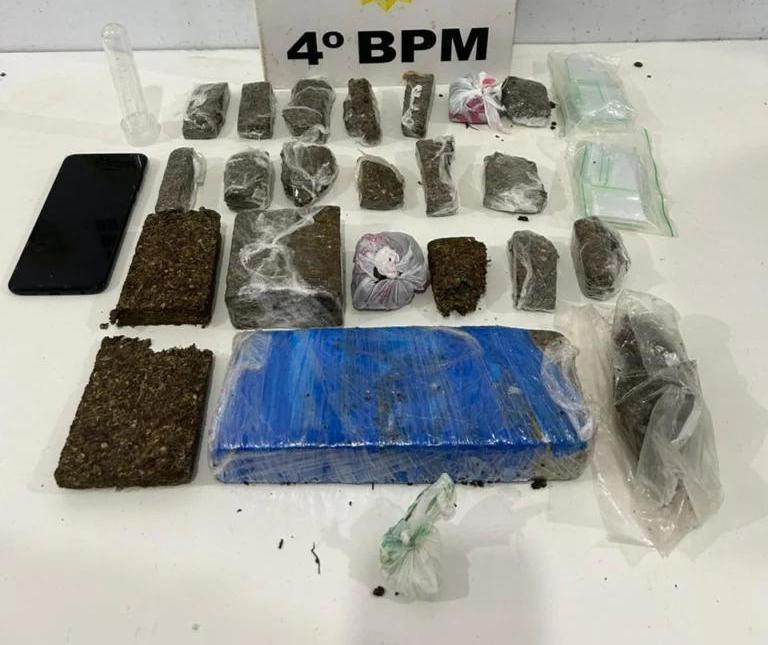 Denúncia anônima leva PM a prender dupla por tráfico em Maringá