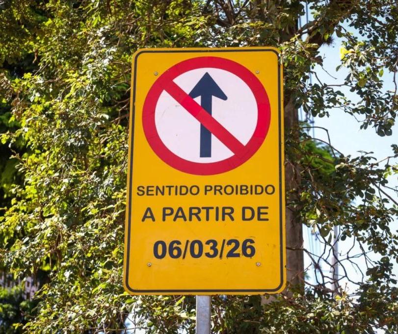 Trecho de importante rua de Maringá terá alteração no sentido; veja detalhes da mudança no trânsito