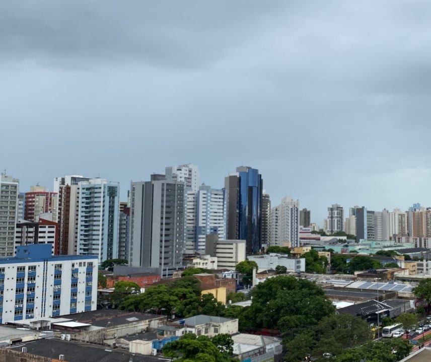 Risco de temporal marca a sexta-feira (17) em Maringá