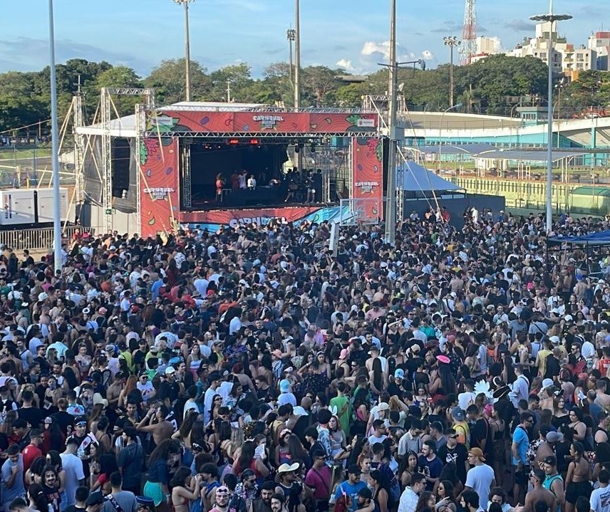 Maringá vai ter pré-carnaval com trio elétrico e roda de samba