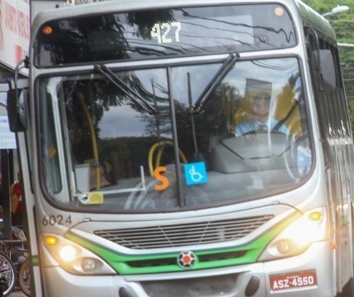 Prefeitura determina que ninguém viaje em pé nos ônibus: como controlar?