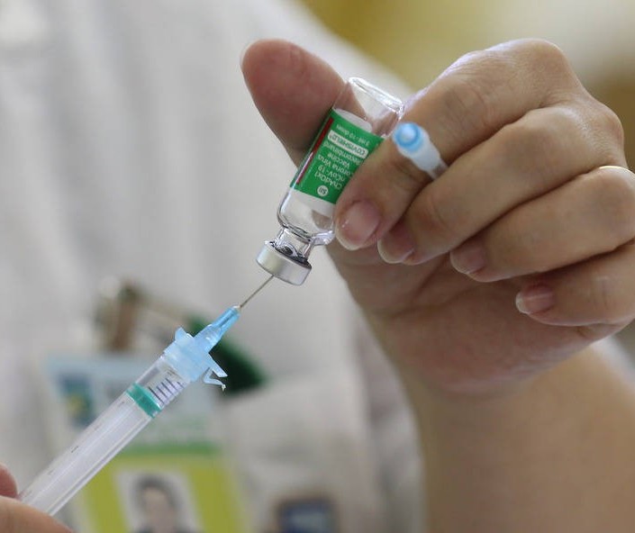 Colorado e Ivatuba terão que explicar baixo índice de aplicação de vacinas