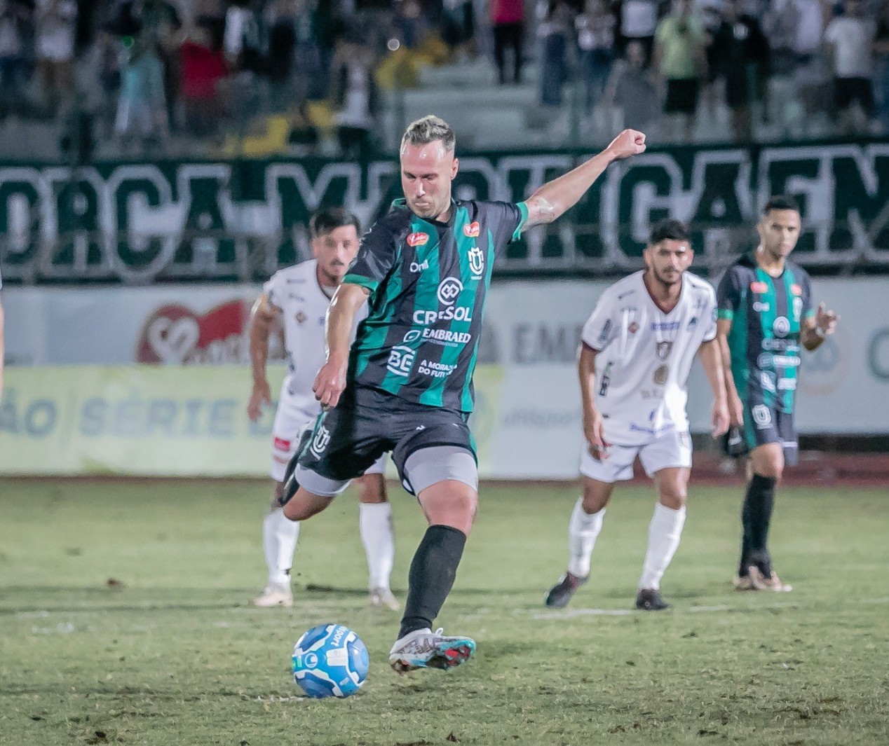 Maringá FC vence Patrocinense e quebra invencibilidade do time mineiro
