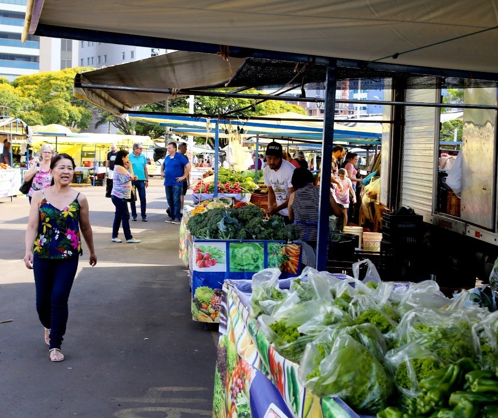 Prefeitura amplia locais e horários das feiras livres em Maringá