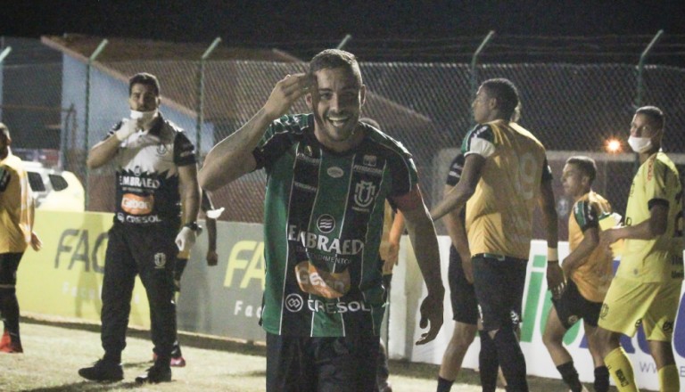 Fora de casa, Maringá FC supera o Cianorte e vence a primeira no Campeonato Paranaense