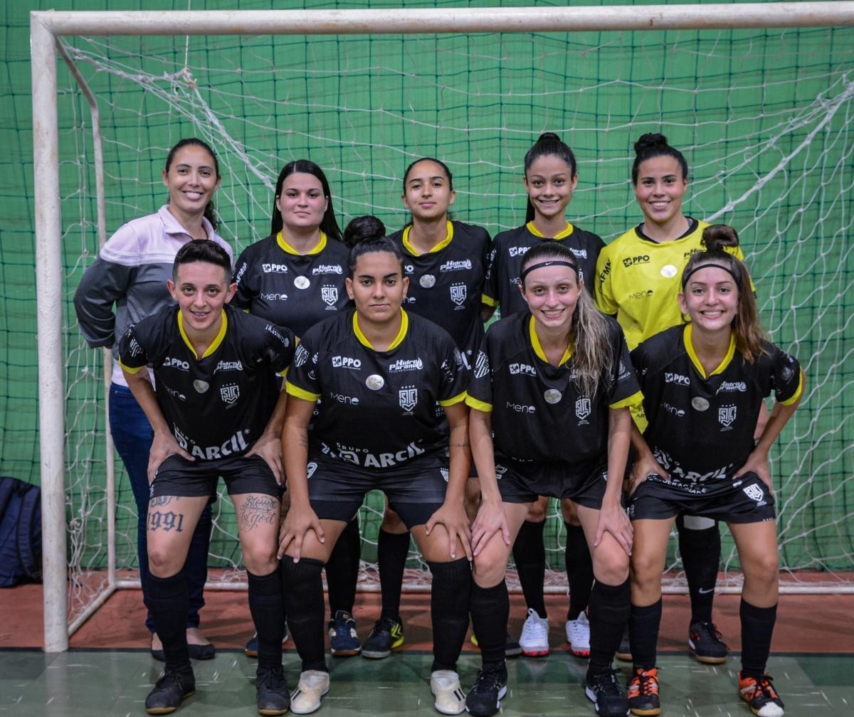 Equipe maringaense de futebol de salão disputa final de Paranaense