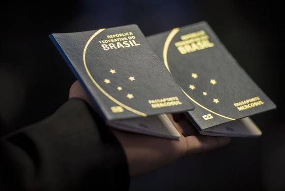 Emissão de passaportes será desburocratizada até o final de 2018