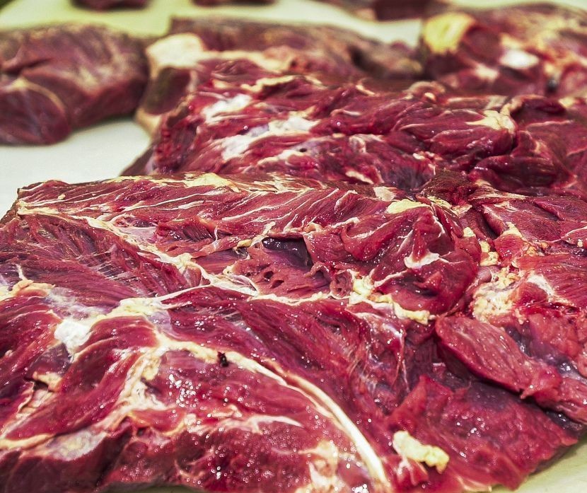 Exportações de carne bovina vão crescer em 2022, diz Embrapa
