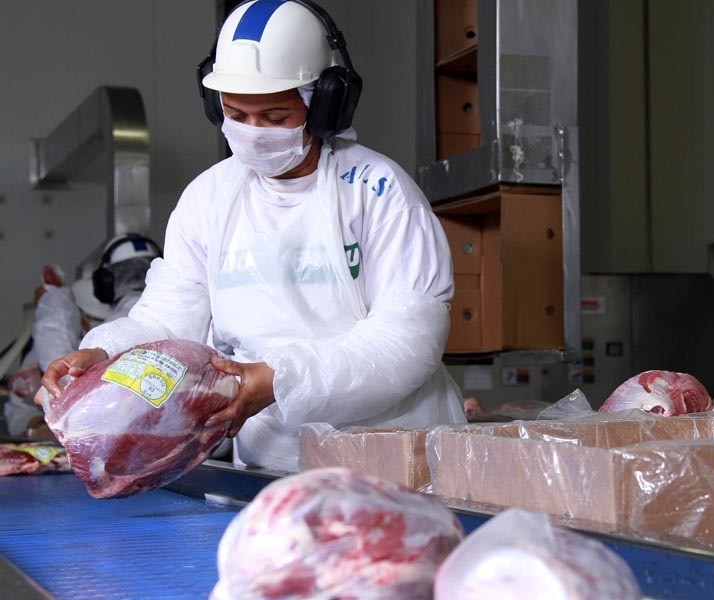 Exportação de carnes brasileiras renderam US$ 1,2 bilhão em abril