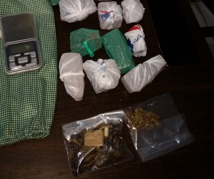 Dupla é presa com droga em Maringá