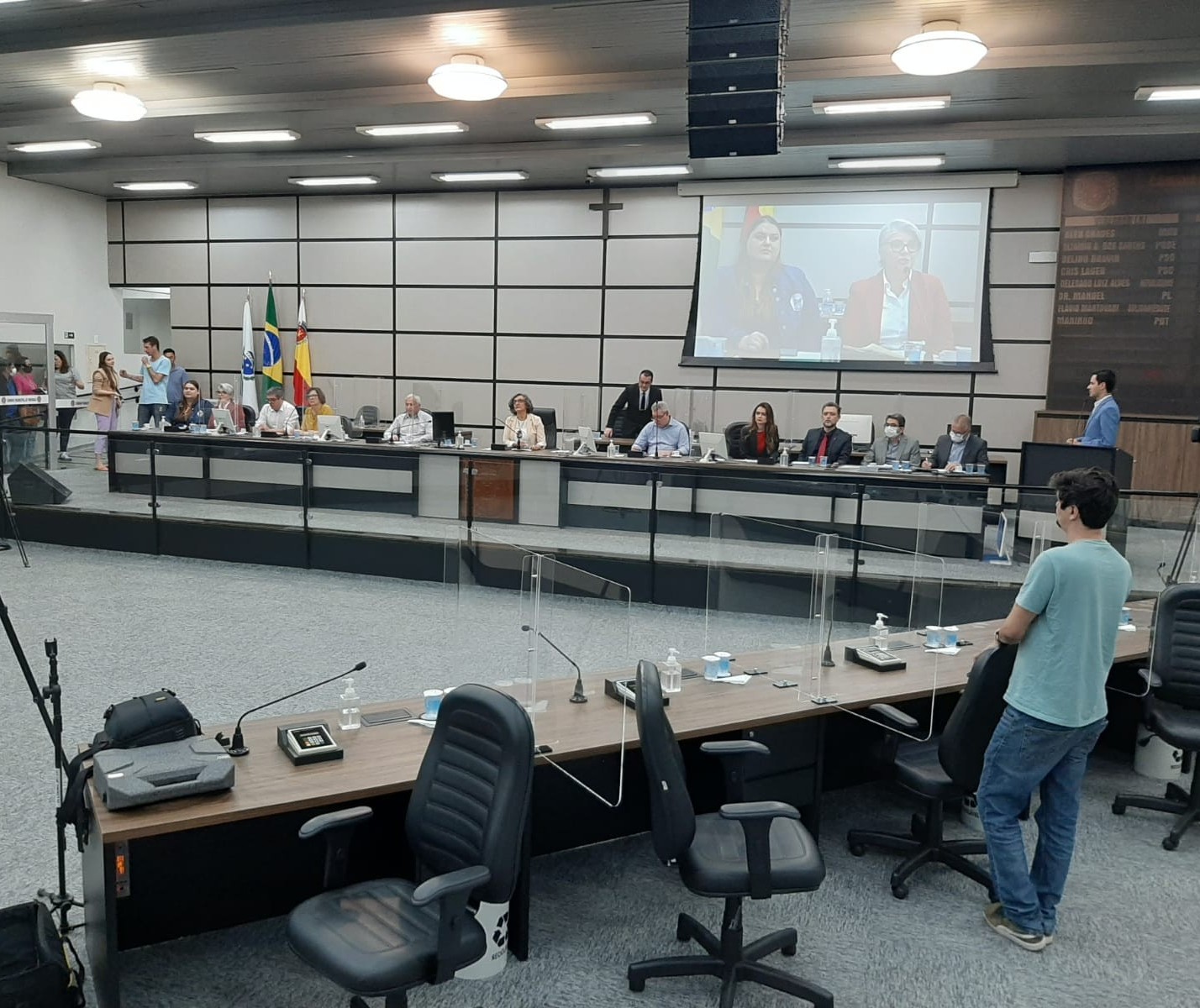 Candidatos à reitoria da UEM apresentam propostas na Câmara Municipal