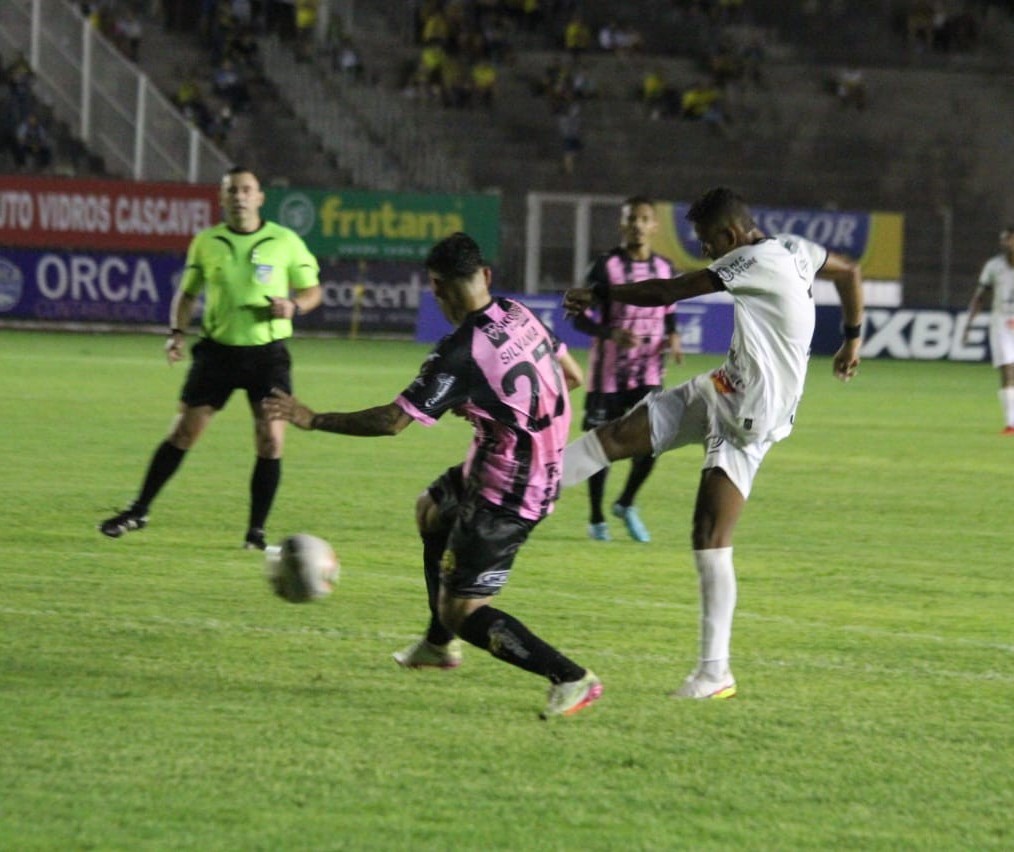 Com força máxima em campo, Maringá FC recebe o FC Cascavel neste domingo (20)