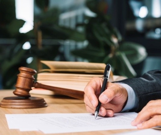 UEM realiza teste seletivo para contratar advogados