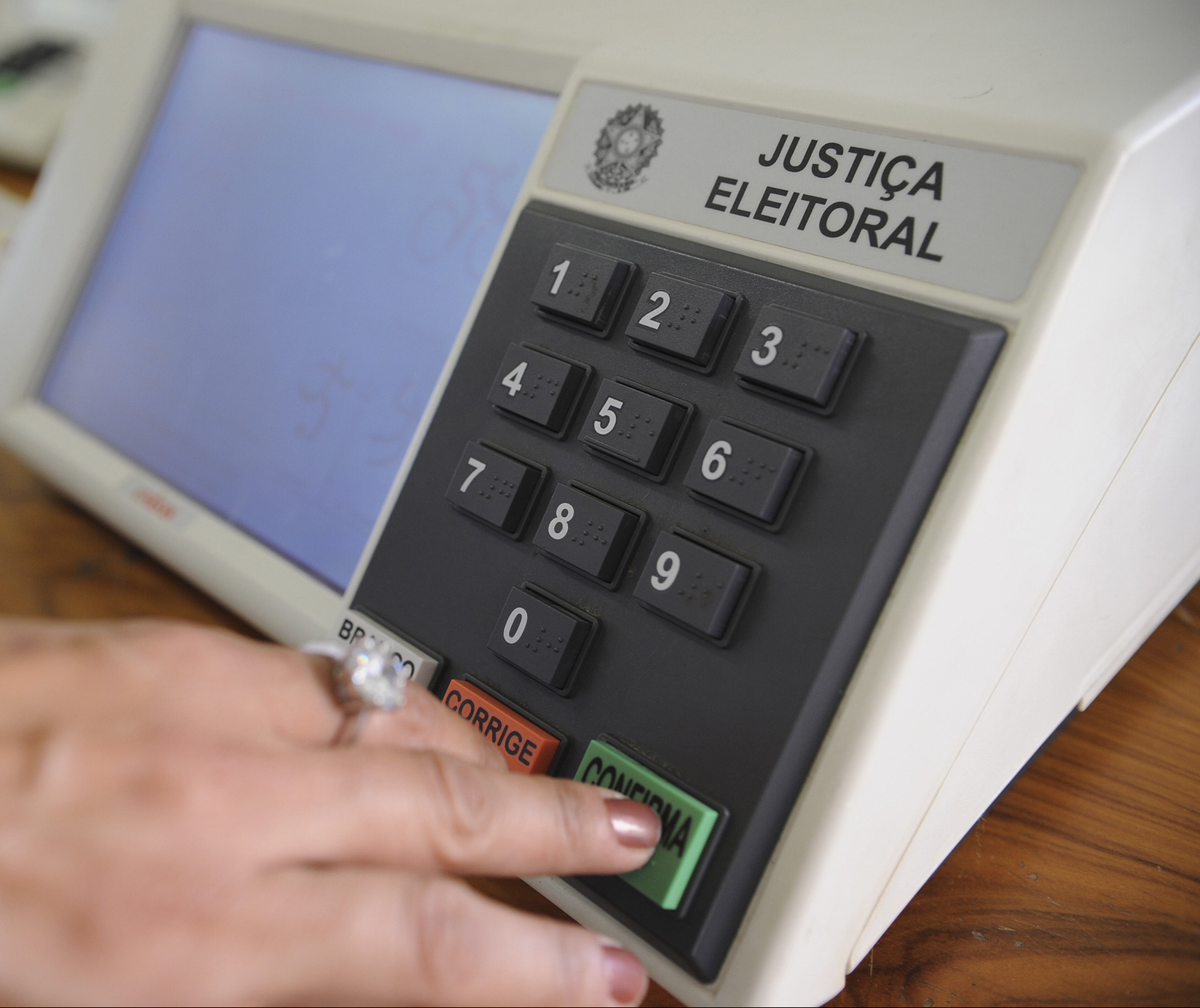 Comarca de Maringá precisa de 4.284 mesários para eleições de outubro