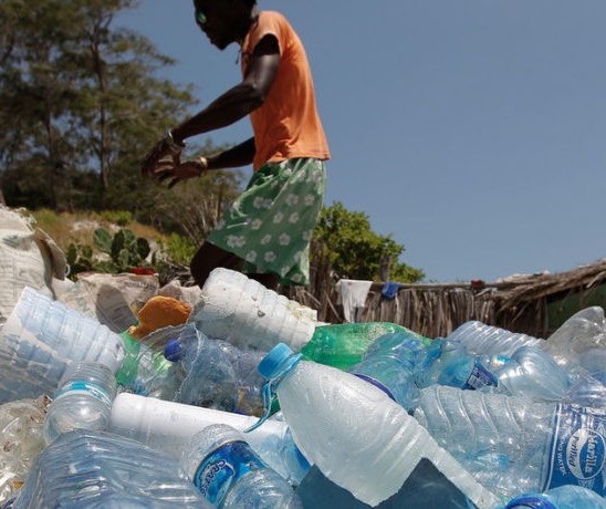 Brasil é o 4º país que mais produz lixo plástico no mundo