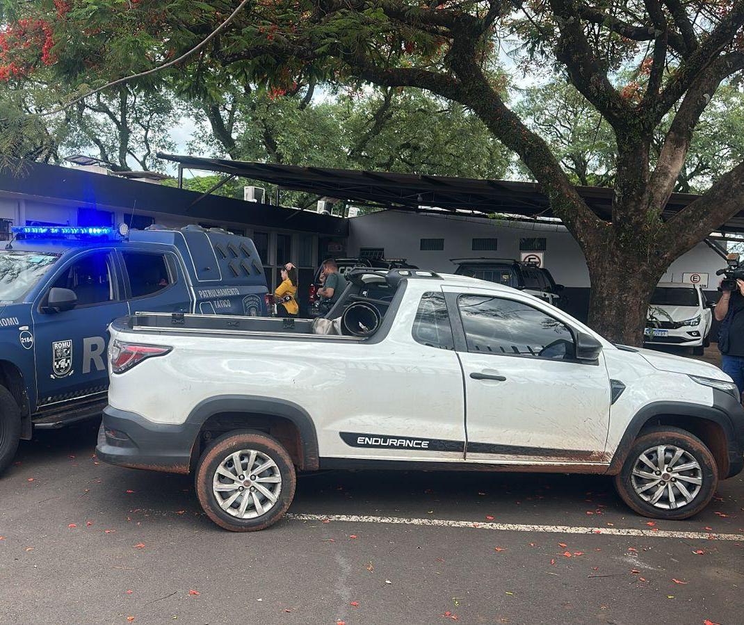 Carro com alerta de furto é flagrado por leitura de placa e apreendido
