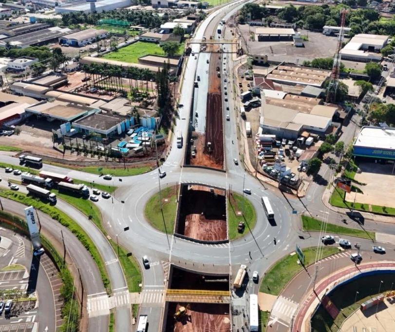 Governador entrega obra do Trevo do Catuaí