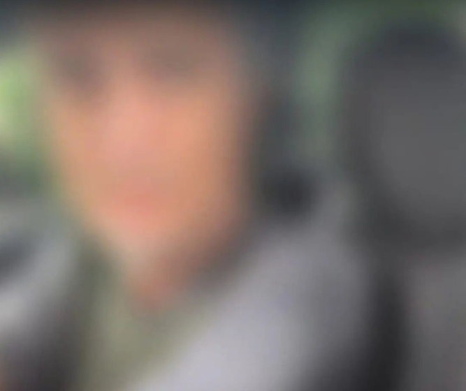 Homem com mandado por estupro tenta subornar guardas e é preso