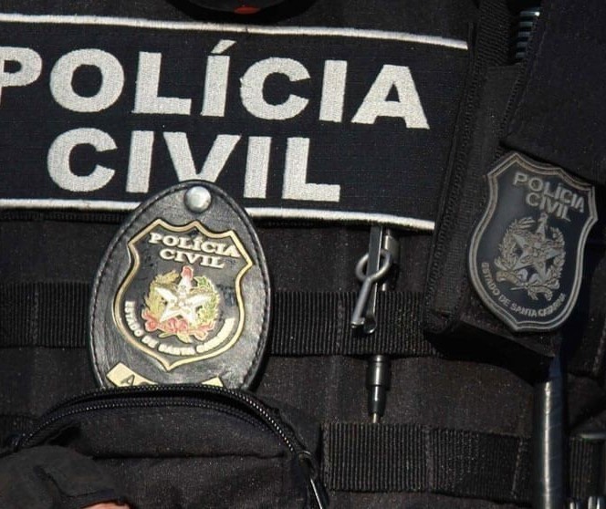 Suspeito de matar jovem em Maringá se apresenta na delegacia, diz polícia
