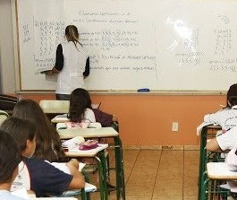 Educação tem duas propostas de retorno às aulas em Maringá