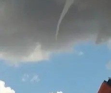Tornado é filmado por agricultores de Itambé; vídeo 