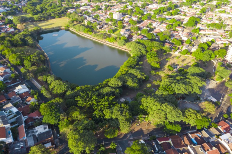 Domingo será de tempo com poucas nuvens e máxima de 26ºC em Maringá, diz Simepar