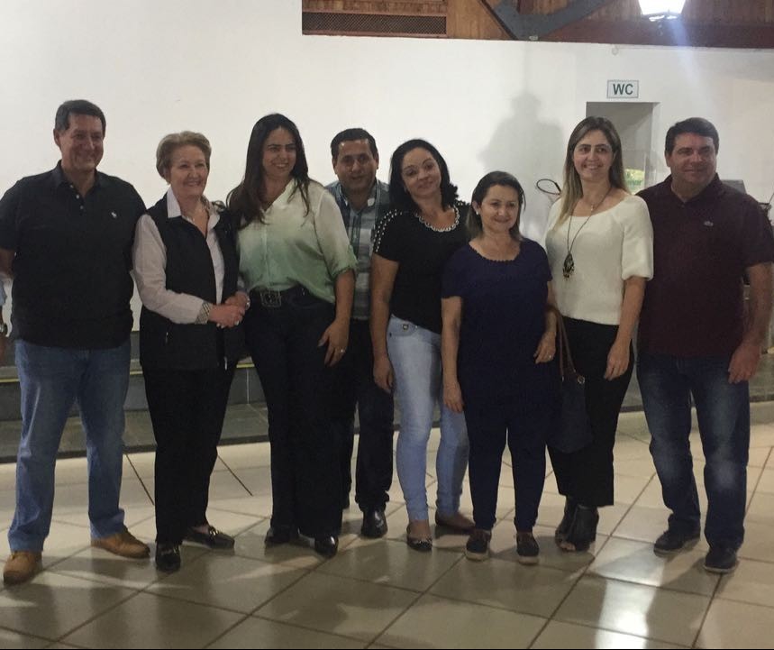 Candidata a vice-presidente em chapa do PSDB elogia cooperativa de Maringá