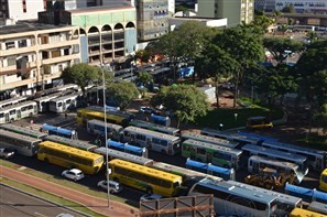 Transporte coletivo em Maringá para em dia de greve geral