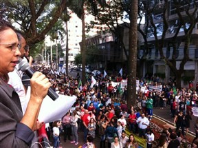 Dois mil trabalhadores pararam em Maringá contra as reformas, estimam organizadores