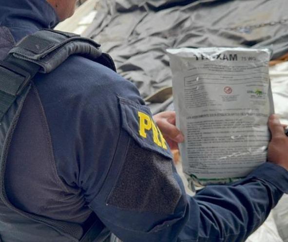 PRF apreende mais de uma tonelada de agrotóxicos de uso restrito no Brasil