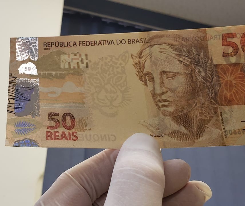 Homem é preso em flagrante pela Polícia Federal com R$ 1 mil em cédulas falsas em Maringá