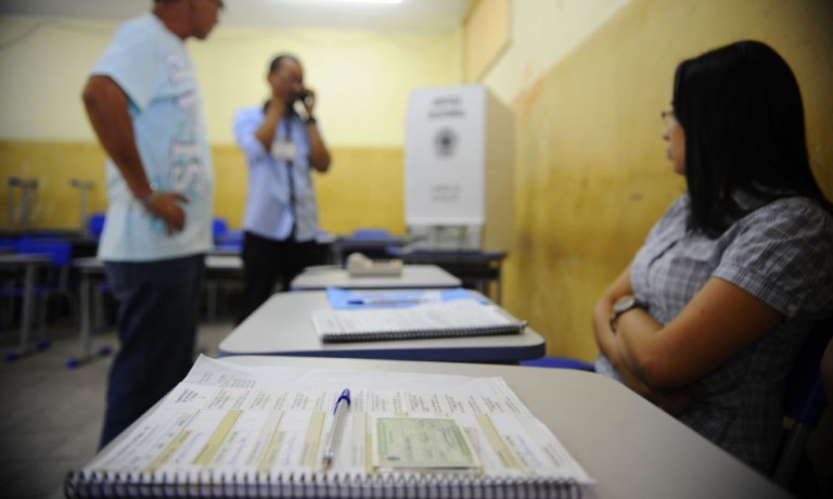 Voluntários para atuar na eleição têm até setembro para se inscrever