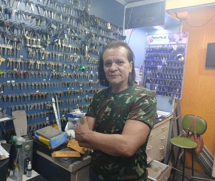 Chaveiro de Maringá trabalha no mesmo local há quase 40 anos