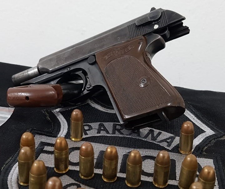Pistola carregada é encontrada em escola de Maringá  