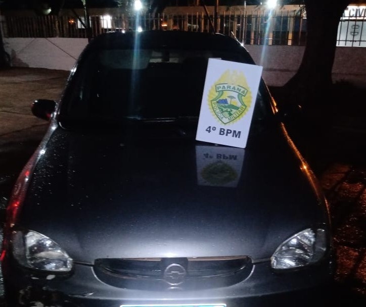 Adolescente é apreendido dirigindo carro roubado em Maringá