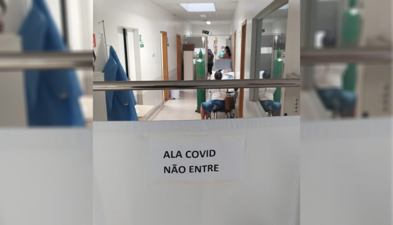 À espera de leito hospitalar, três pacientes já morreram vítimas da Covid-19