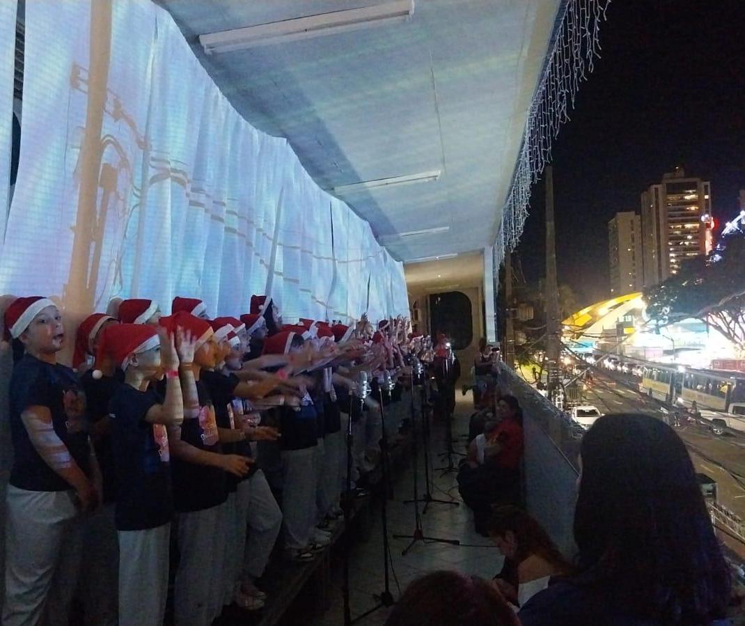 Cantata de Natal é trilha sonora da Maringá Encantada