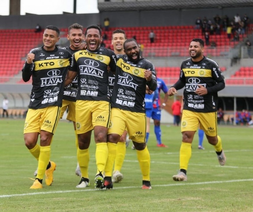 Cascavel FC e Londrina decidem título do Campeonato Paranaense