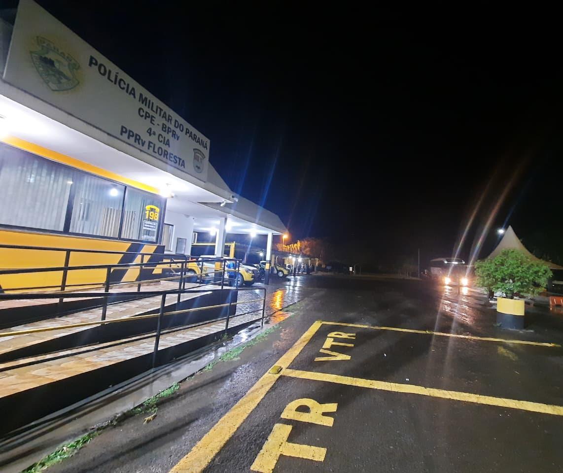 Ônibus de turismo é assaltado na PR-317