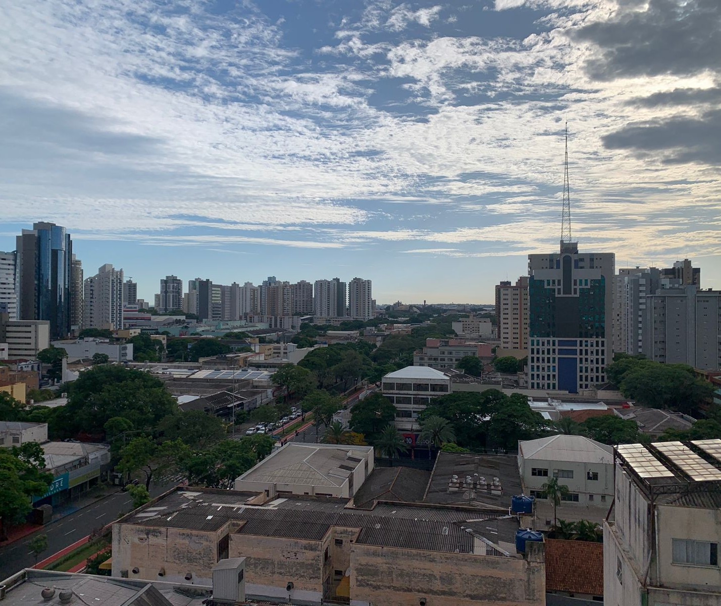 Sexta-feira (16) deve ser quente em Maringá; saiba como fica o fim de semana