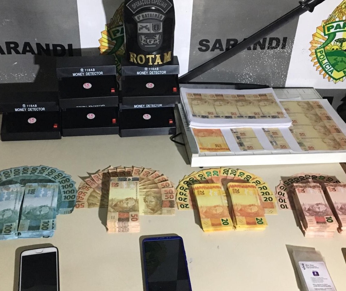 Rapaz de 20 anos é preso com 50 mil reais em notas falsas