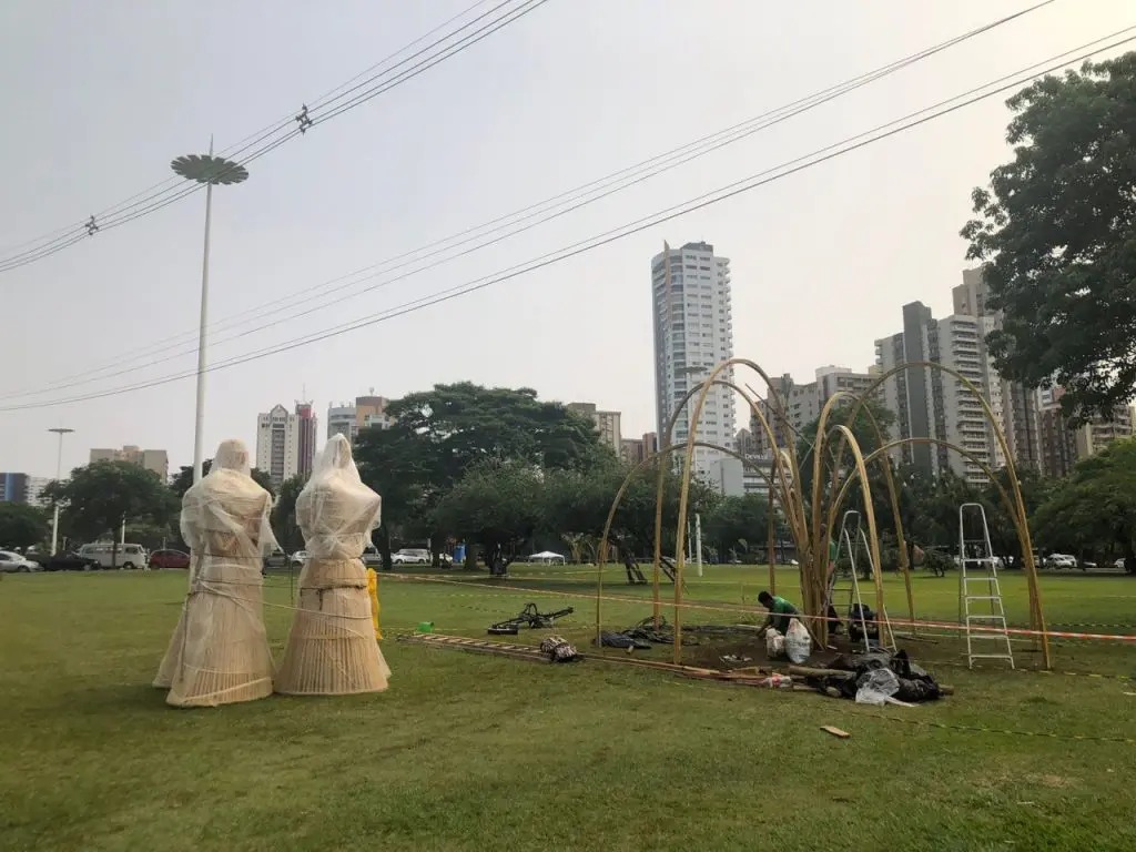 decoração de natal da Avenida cerro azul de Maringá 