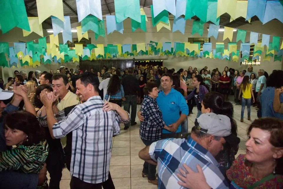 Arraiá do Seo Zico Borghi é tradicional no calendário de festas juninas de Maringá  Foto: Arquivo/PMM