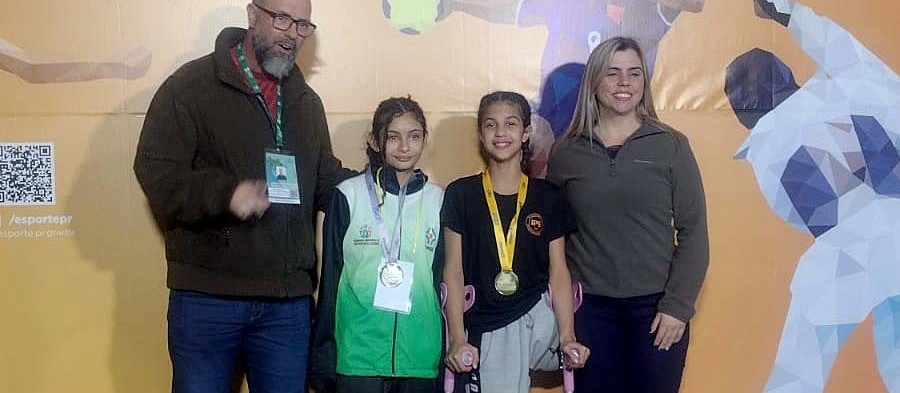 Atleta com deficiência é campeã no wrestling convencional em Maringá