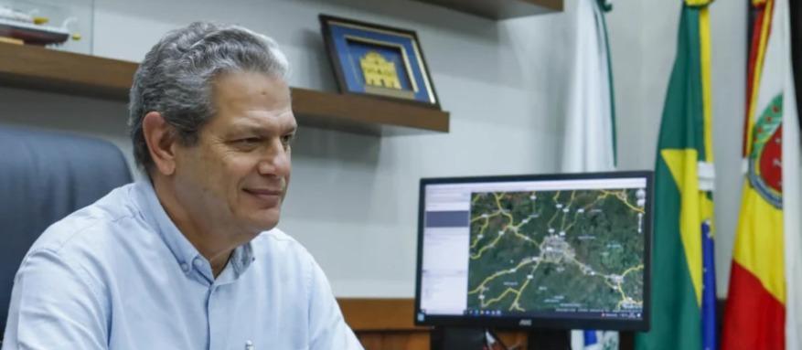 Redes sociais são o novo ‘olho no olho’, diz o prefeito Silvio Barros