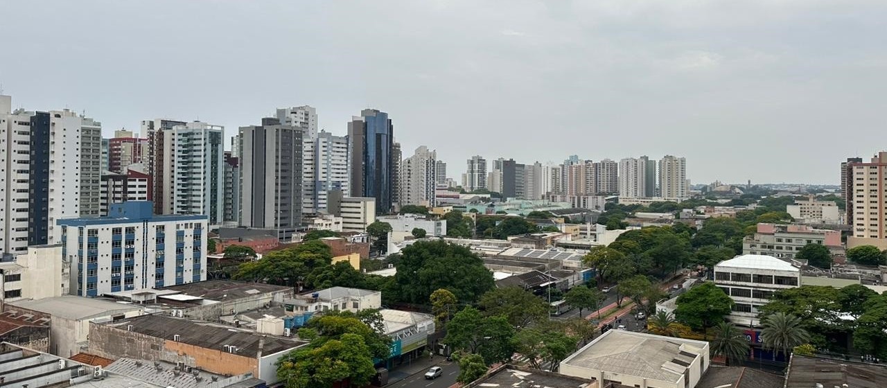 Segunda-feira (02) com possibilidade de pancadas de chuva em Maringá